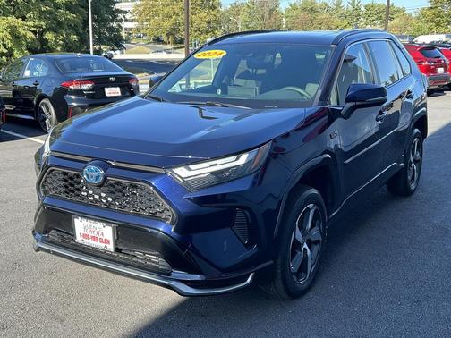 2024 Toyota RAV4 Prime SE