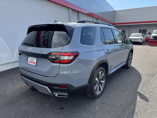 2023 Honda Pilot AWD Elite