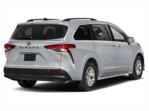 2025 Toyota Sienna XLE 7 Passenger