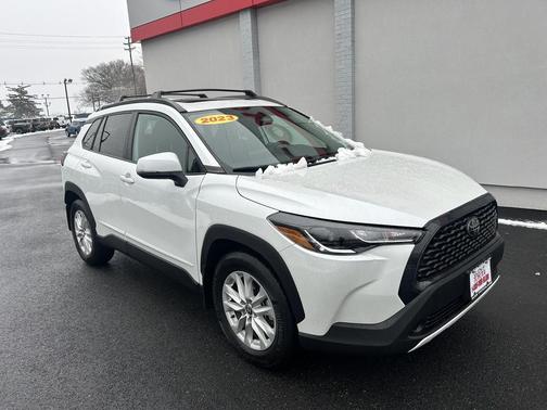 2023 Toyota Corolla Cross LE