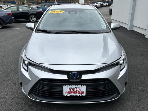 2025 Toyota Corolla Hybrid LE
