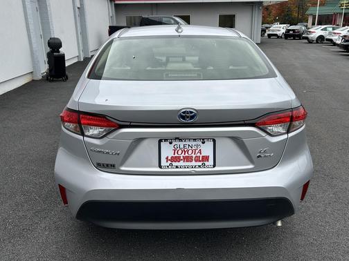 2025 Toyota Corolla Hybrid LE