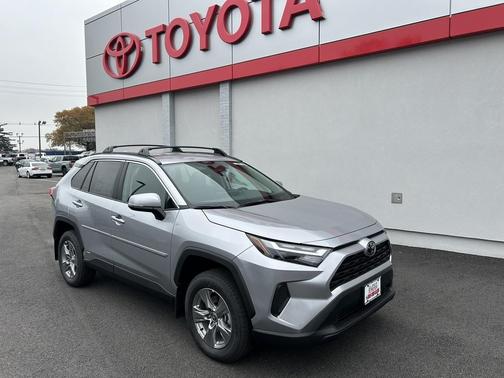 2025 Toyota RAV4 Hybrid XLE