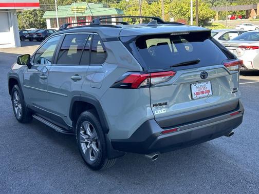 2023 Toyota RAV4 Hybrid XLE