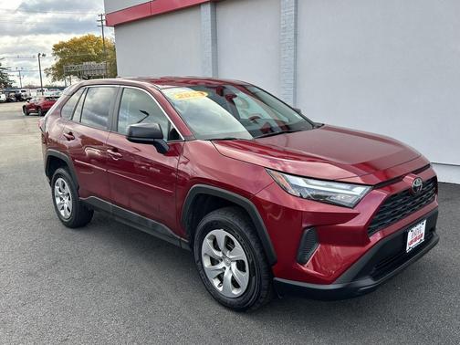 2023 Toyota RAV4 LE
