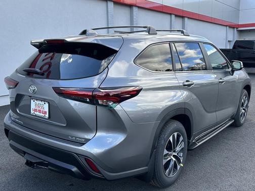 2026 Toyota Highlander XLE