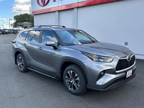 2026 Toyota Highlander XLE