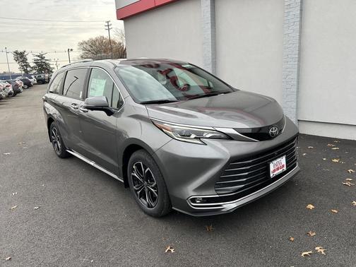 2026 Toyota Sienna Platinum