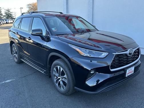 2026 Toyota Highlander XLE