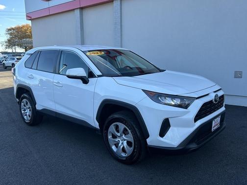 2022 Toyota RAV4 LE