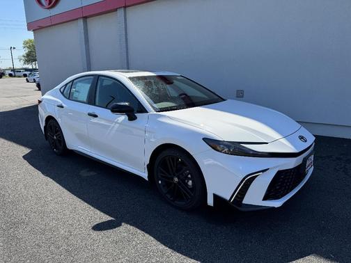 Ice Cap 2026 Toyota Camry Nightshade
