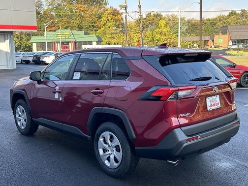2025 Toyota RAV4 LE