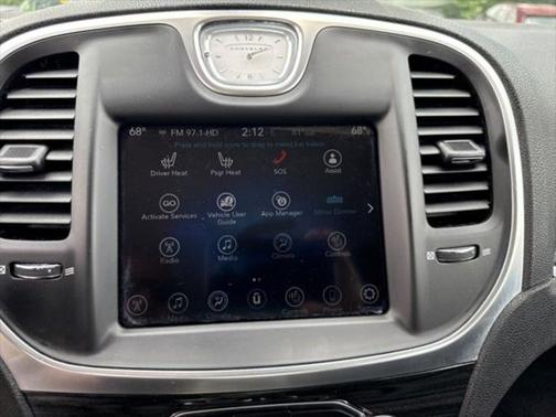2017 Chrysler 300 Limited