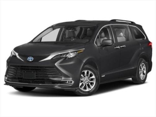 2025 Toyota Sienna XLE 8 Passenger