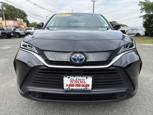 2023 Toyota Venza LE