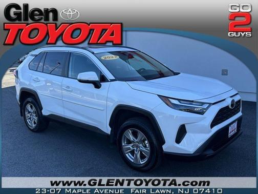 2022 Toyota RAV4 XLE