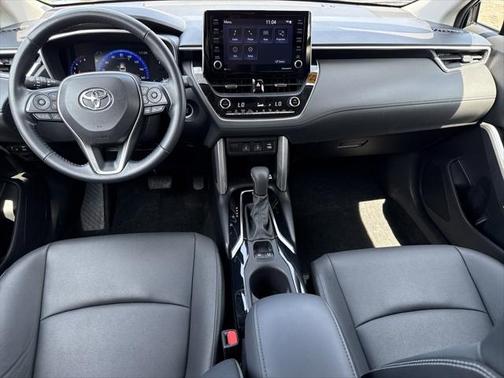 2022 Toyota Corolla Cross XLE