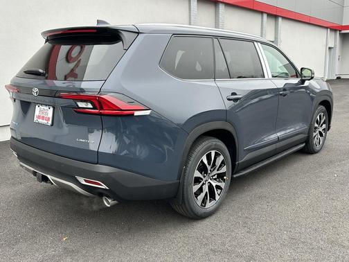 2026 Toyota Grand Highlander Hybrid Limited MAX