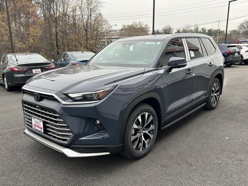 2026 Toyota Grand Highlander Hybrid Limited MAX