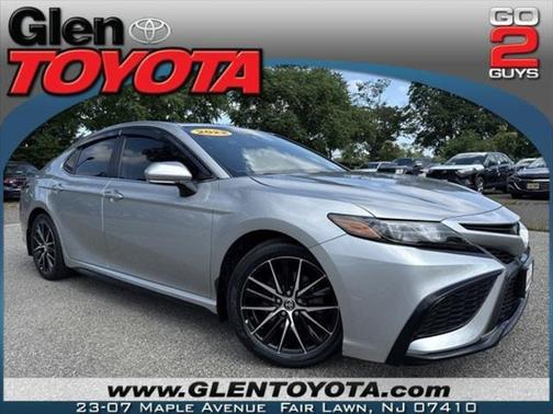2022 Toyota Camry SE