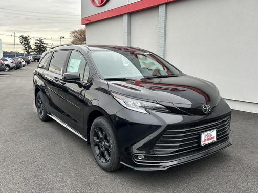 2026 Toyota Sienna Woodland Edition