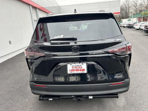 2026 Toyota Sienna Woodland Edition