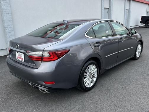 2016 Lexus ES 350 Base