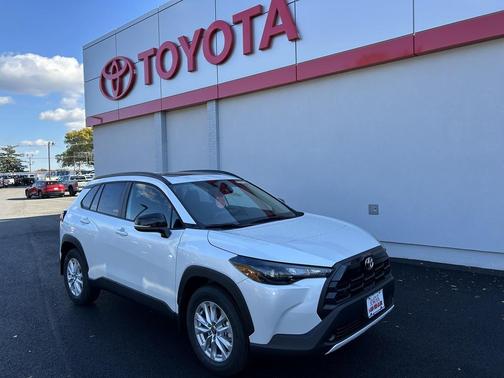 2026 Toyota Corolla Cross LE