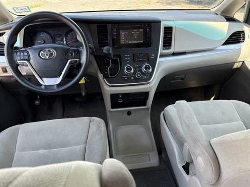 2015 Toyota Sienna L