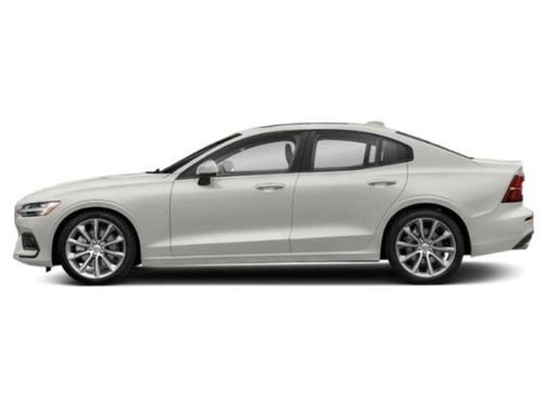 2020 Volvo S60 T6 Momentum