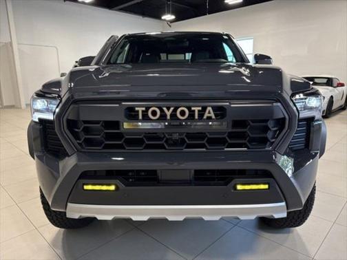 2025 Toyota Tacoma Hybrid Trailhunter