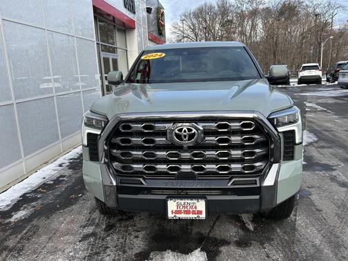 2024 Toyota Tundra Platinum