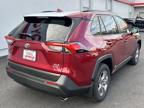 2025 Toyota RAV4 Hybrid XLE