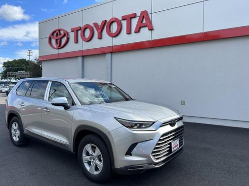 2026 Toyota Highlander LE