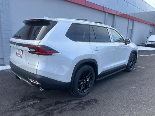 2026 Toyota Grand Highlander Hybrid Platinum MAX