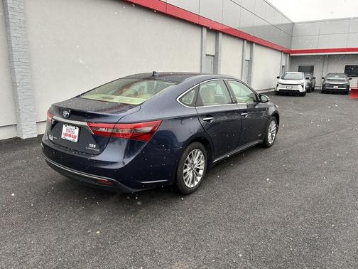 2017 Toyota Avalon Hybrid Limited