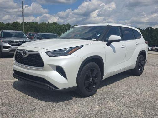 2022 Toyota Highlander L
