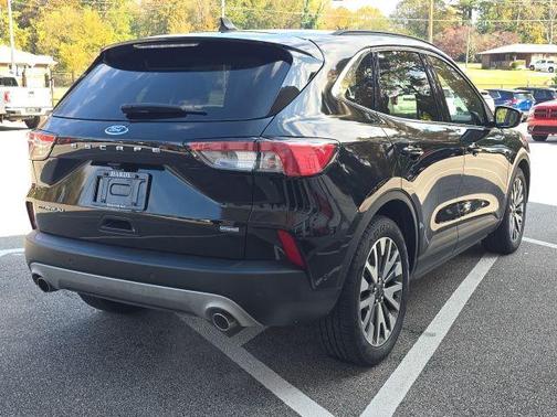 2020 Ford Escape Titanium Hybrid