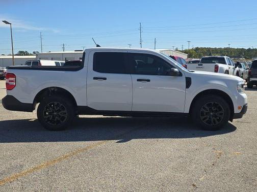2024 Ford Maverick XL