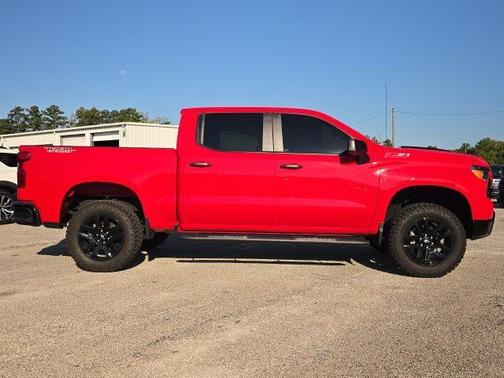 2022 Chevrolet Silverado 1500 Custom Trail Boss