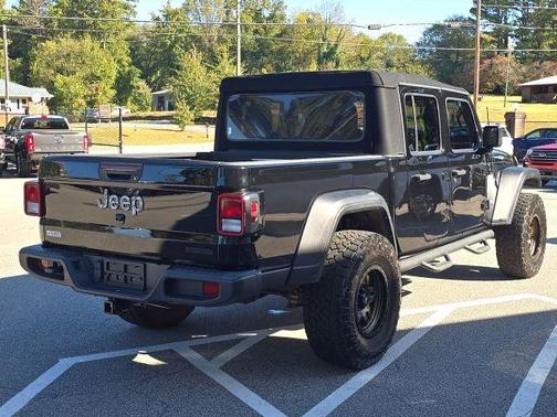2020 Jeep Gladiator Sport