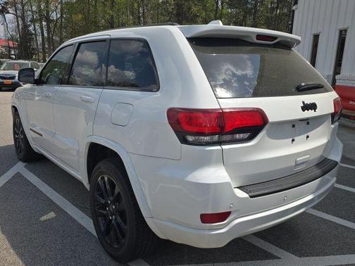 2020 Jeep Grand Cherokee Altitude