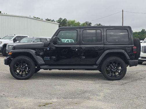 Black Clearcoat 2025 Jeep Wrangler 4xe Sahara