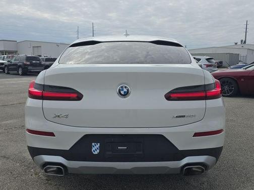 2023 BMW X4 xDrive30i