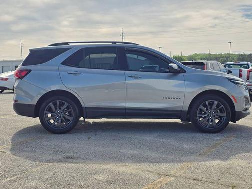 Sterling Gray Metallic 2024 Chevrolet Equinox RS