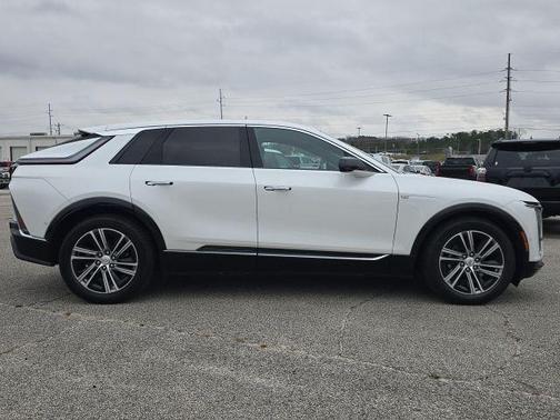 2024 Cadillac LYRIQ Luxury