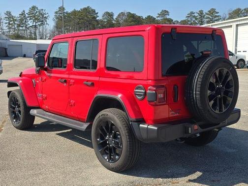 2025 Jeep Wrangler 4xe Sahara