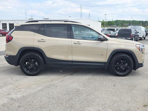 2022 GMC Terrain AT4