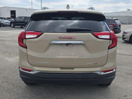 2022 GMC Terrain AT4