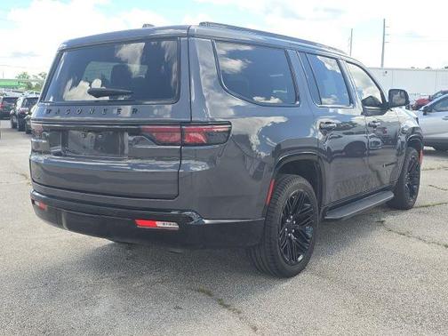2023 Jeep Wagoneer Series II